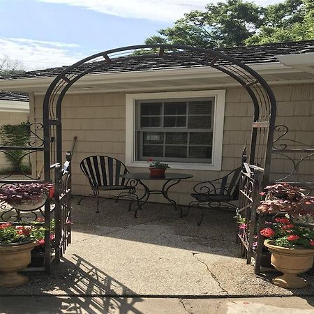 1810 Emerson House Bed & Breakfast - Adults Only ベロイト エクステリア 写真